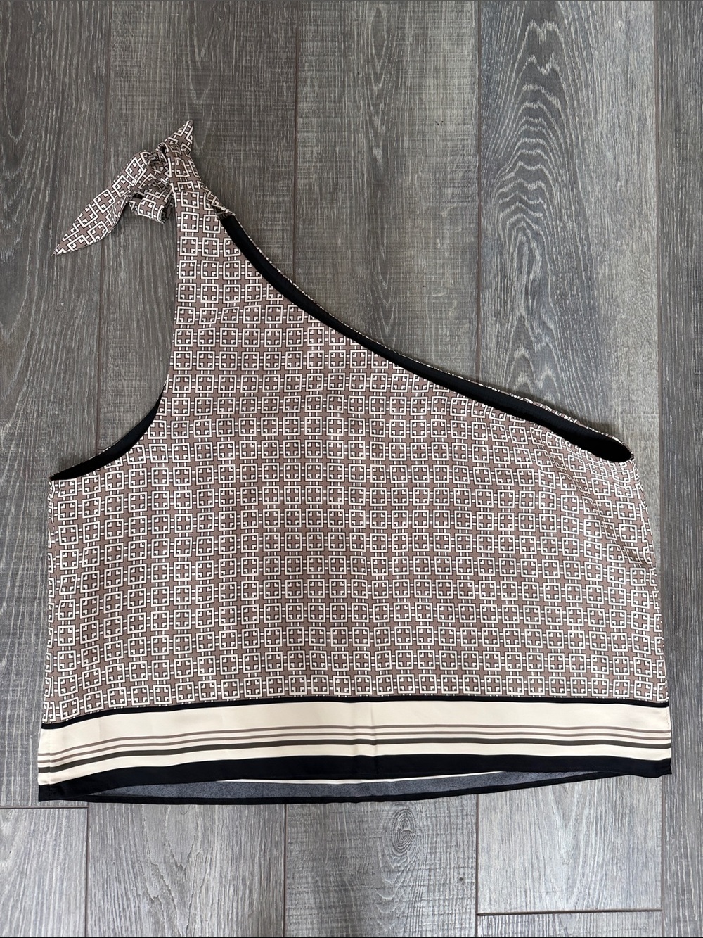 Abercrombie & Fitch One-Shoulder Geometric Printed Top - Picture 3 of 5